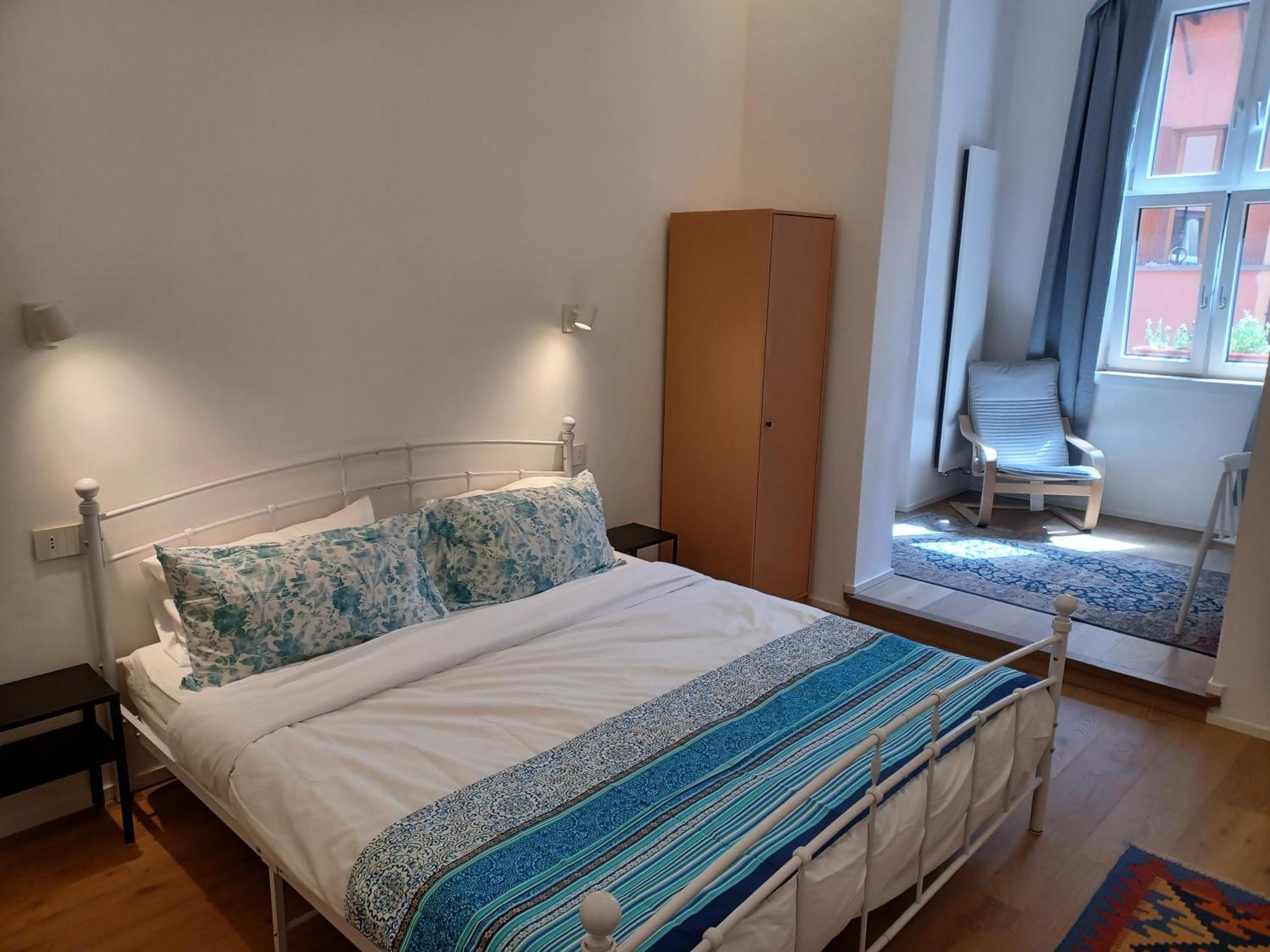 Little Apartment Over The Canal Bologna Exterior photo